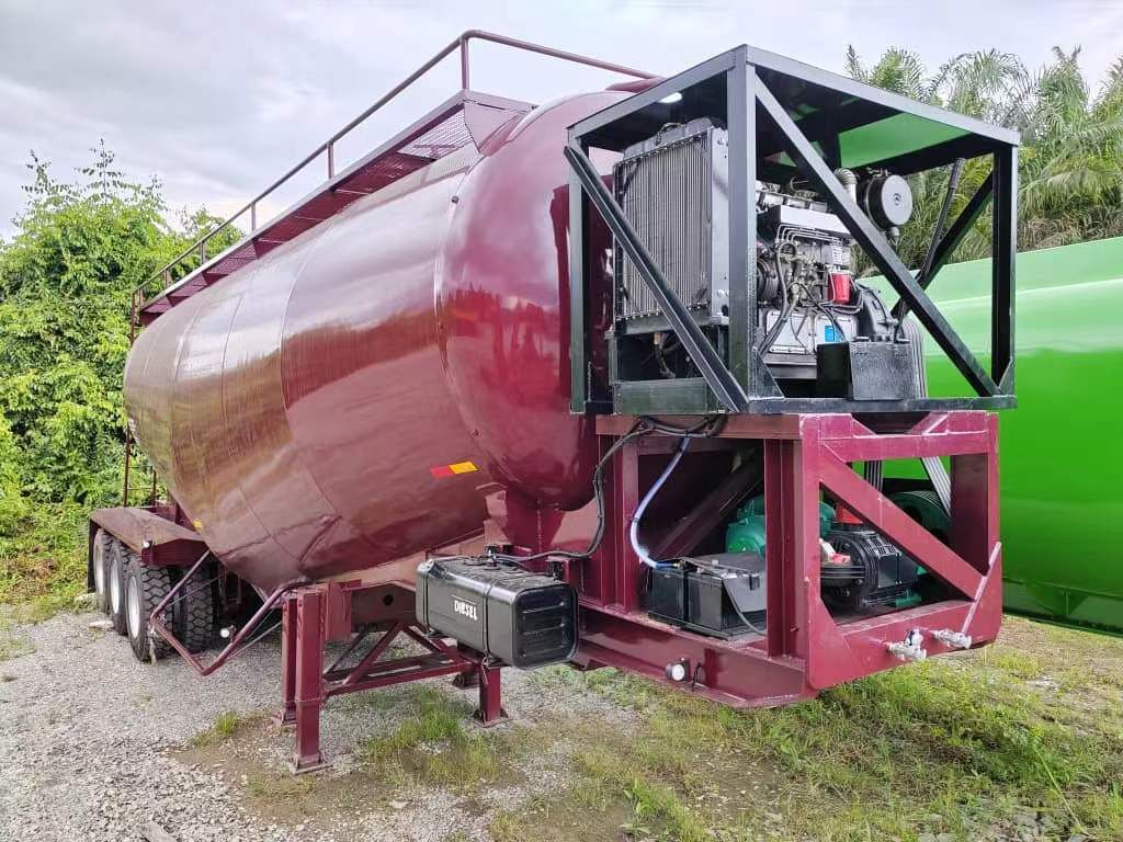 Cement Bulk Tanker — built by Syaifar Realty in Sarawak